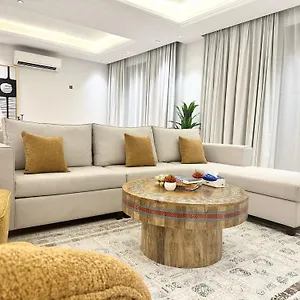 https://modern-3-bedroom-apartment-hittin-5-minutes-boulevard.hotelsriyadh.net
